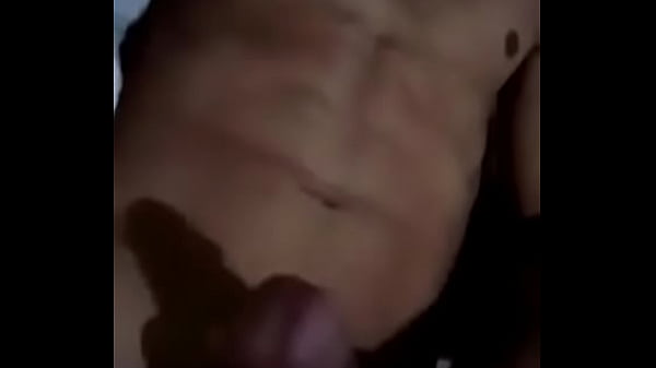 Gozando para o meu amigo 