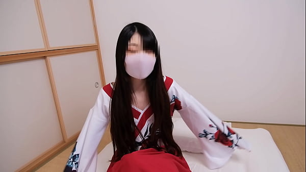 Nonton 和装美女の足袋足コキ、手コキ。日本人素人/m男/美脚/白靴下/美足 thumbnail