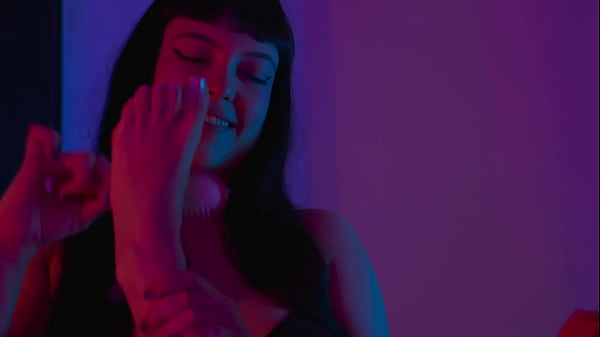 Would you obey if i allowed you to lick my soles