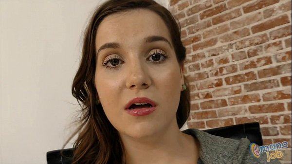 Kasey Warnerloves handjob