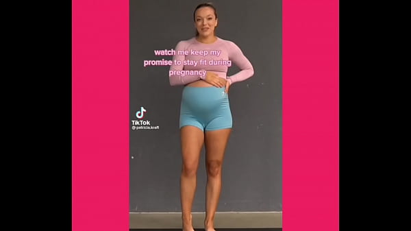 Nonton Growing Tummies! thumbnail