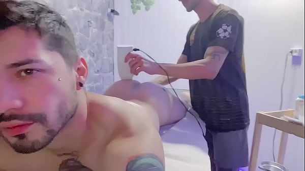 Play MP4 - depilador atrevido me mete los dedos