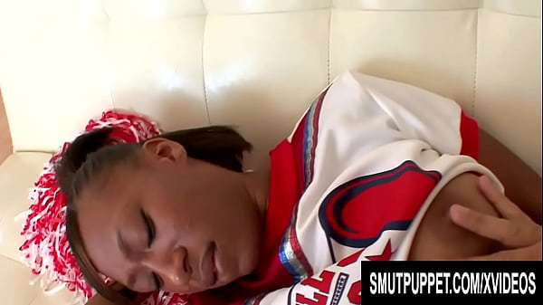 Ebony Teen Nevaeh Givens Gets Reamed 