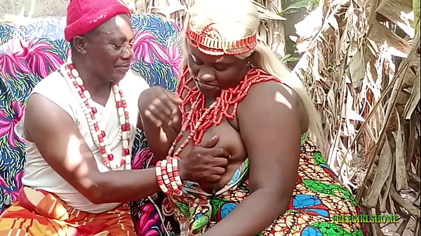 The Onowu Caught The King Fucking His Wife In The Palace thumbnail