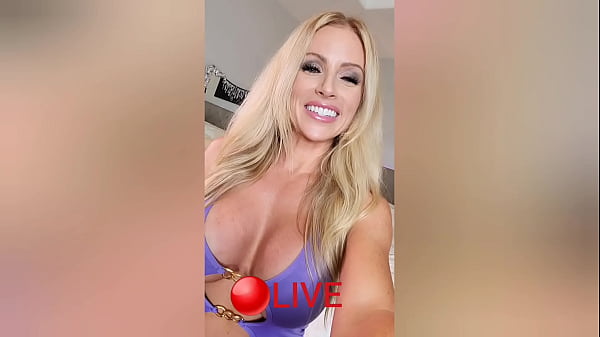 Pov your tik tok crush sucks your cock