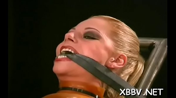 Gf is slowly getting naked and enjoying it 