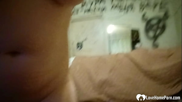 Sexy girl sucks her dildo_and fucks herself