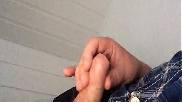 Nonton Beautiful Penis Being Jerked thumbnail