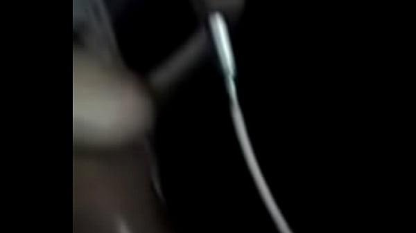 Haritha_girl MObile in 1_hand n_shower in anothr_hand selfie