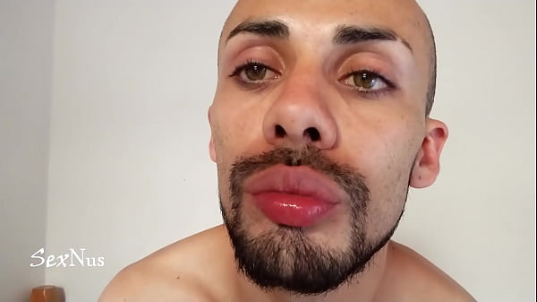 labios calientes y grandes para ti 