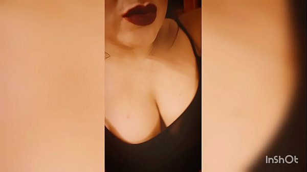 Her milksquirt brings the boys to the yard