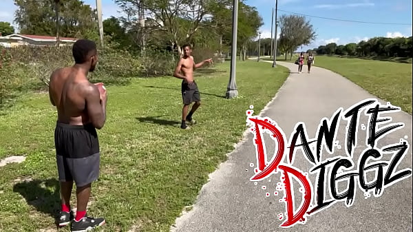 Nonton Ebony Bbc Slut Cheerleaders Sugga Baddie & Deja Babe Fuck The Star Football Players After Practice thumbnail