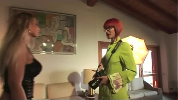 Nonton This Milf And Her Big Titty Friend Enjoy A Lesbian Orgasm thumbnail