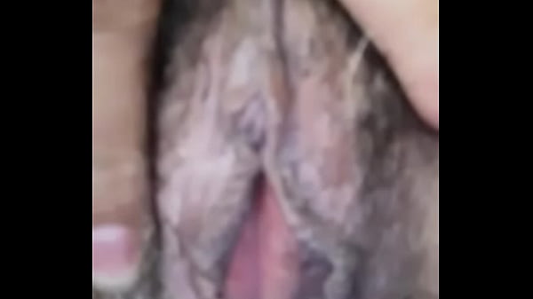 Play MP4 - Peludo y rico