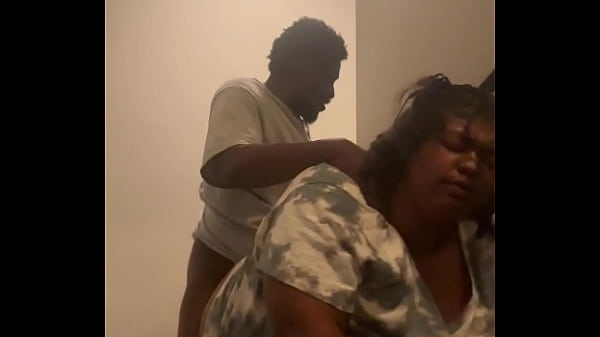 Play MP4 - Sexy BBW Remi getting nutted on in the stairwell