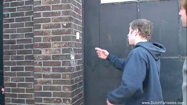 Play MP4 - Threesome For Horny Dutch