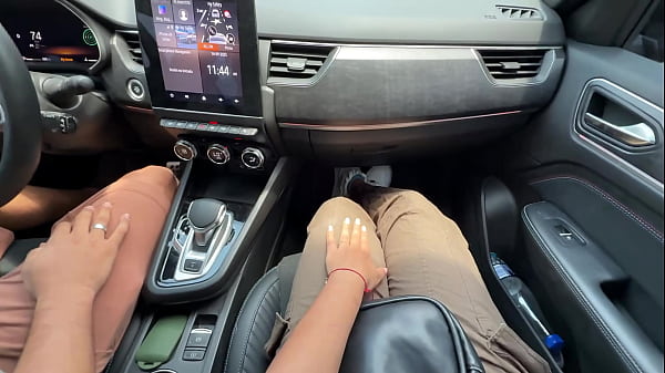 Nonton Mi Novia Me Chupa Toda La Polla Mientras Condusco thumbnail