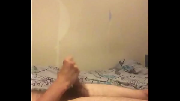 Quick masturbation over free porn - classic cumshot 