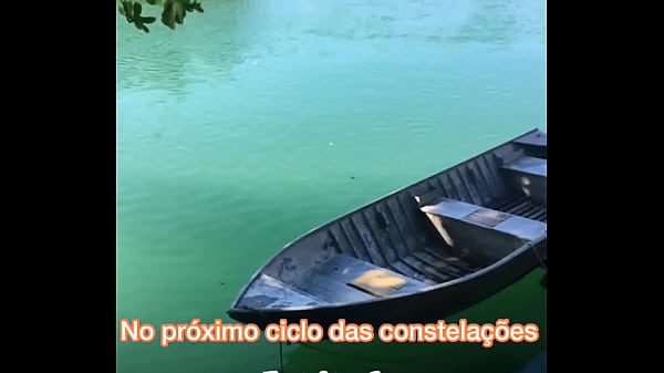 Cantor mostrando seu talento