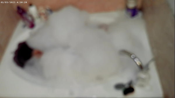 Nonton Solo Bubble Bathing Boy thumbnail