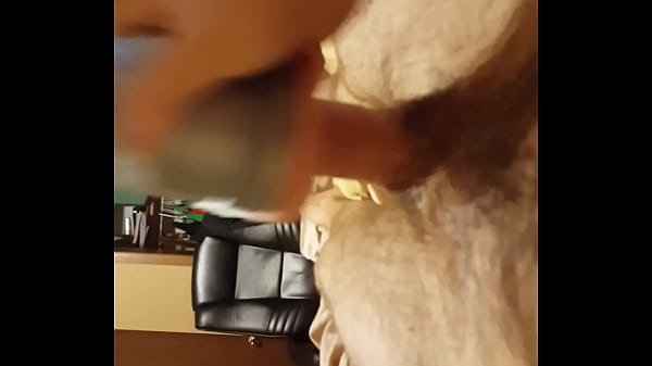 Play MP4 - Short video massive cumshot