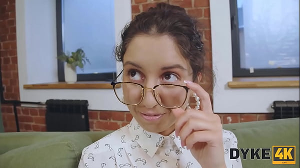 Play MP4 - DYKE4K&period; An Interview with a Twist