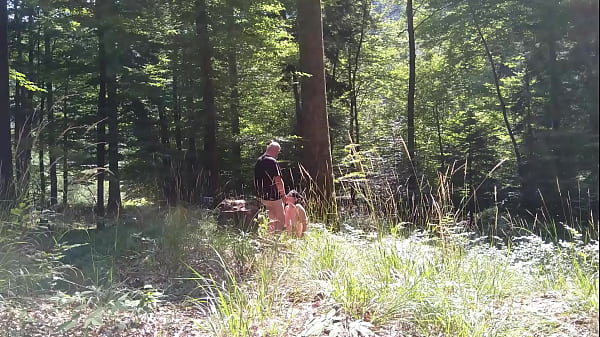 Slut Public Blowjob In Park thumbnail