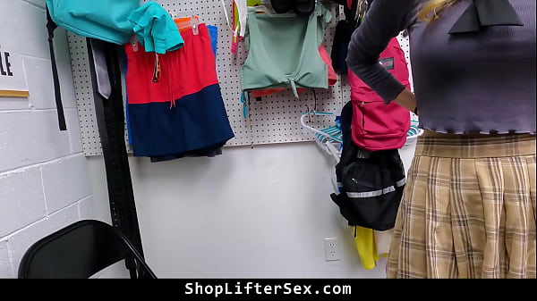 The Guard Bangs the Teen Suspect on The Security Office Table - Shopliftersex 