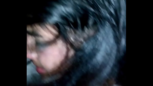 MUJER_SE PONE_CALIENTEAL VER_COMO ENTRA Y SALE MI POLLA DE SURICA VAGINA