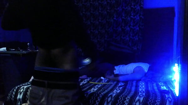 Atrevida jovencita de m&eacute;xico se deja follar por el mejor amigo de su novio mientras el se mete a ba&ntilde;ar 