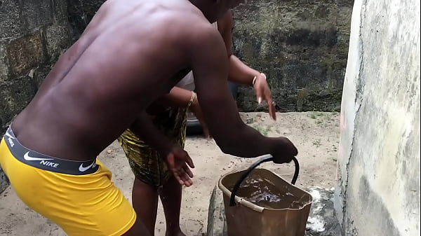Play MP4 - Real outdoor Naija homemade porn