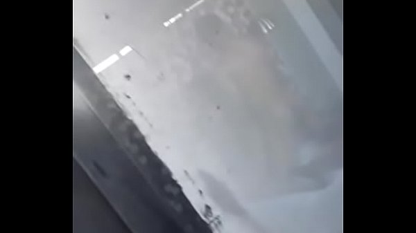 Vizinha filma marido fudendo travesti! 