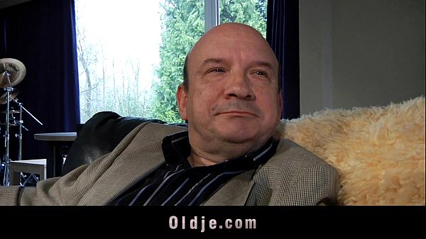 Play MP4 - Old schlong fucks sweet blonde slut