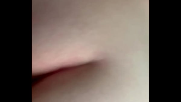 Nonton He Can&rsquo;t Focus On The Game While I Fuck Home thumbnail