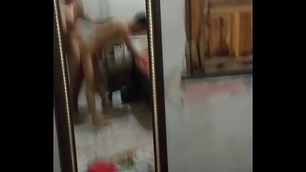 Hora de brincar entre namorados.