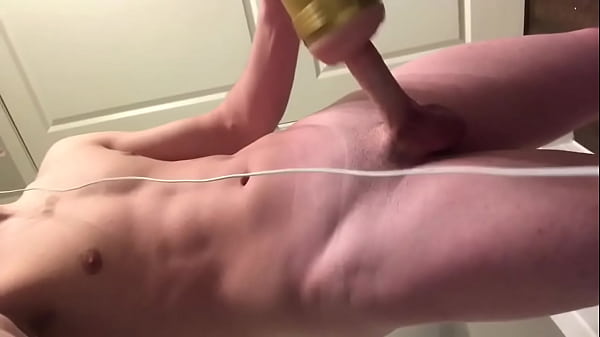 Play MP4 - Les gusta como juego con mi verga&quest;