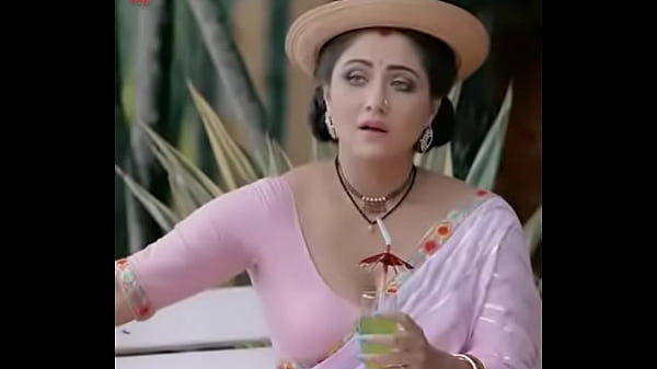 Indian Aunty_tempting_neighbors