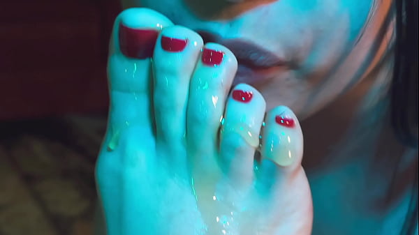 Now they just want to kiss feet covered with honey 