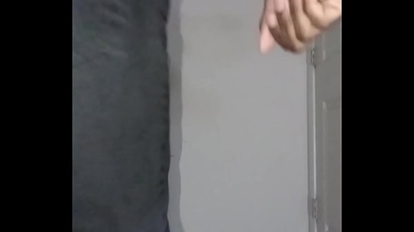 Nonton Returning After Finishing Running Errands To Do Some More Blogging In Yellow About Voice Effects I Remembered Singing With For Free That Made Some Songs Sound The Way They Sounded Once 1 thumbnail