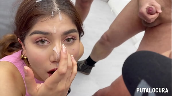 Play MP4 - PutaLocura - Caliente teen Marina Gold follando y tragando lefa en bukkake morboso
