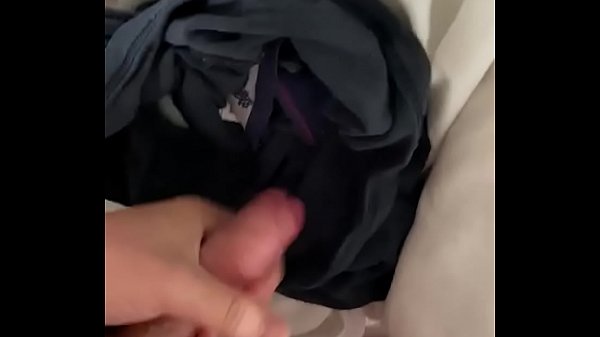 Play MP4 - Got lot of pre-cum that need cleaning up and with big cumshot at the end