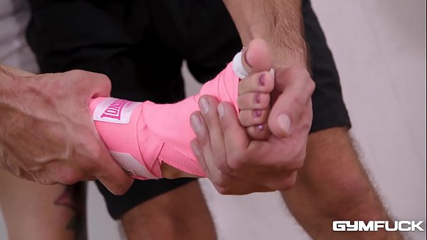 Gym fuck vs. kickboxing shows leggy babe Arteya providing foot fuck to big dick 