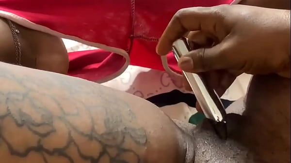 Play MP4 - Checking on my pussy