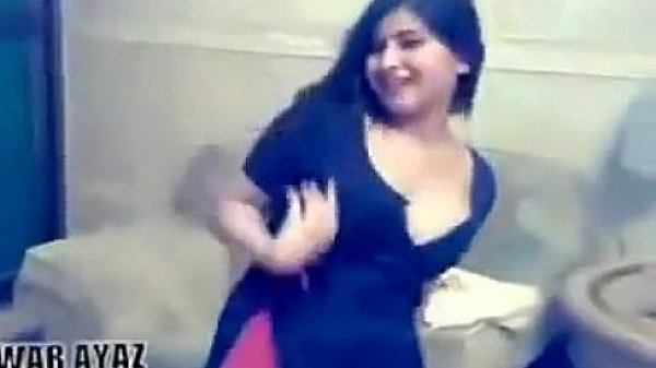 HOT DESI GIRLS Private Hot sexy Mujra Dance in home- (360p) 