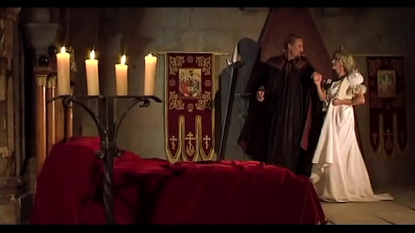 Nonton Anal Fuck In The King's Room With The Busty Damsel thumbnail