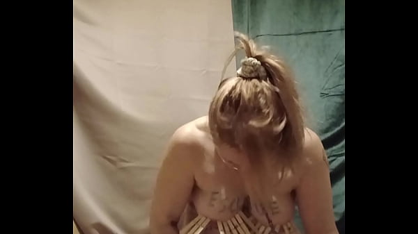 2025 12_10 Esclave F autoseance_pinces et coups_de ceinture endoctrinement