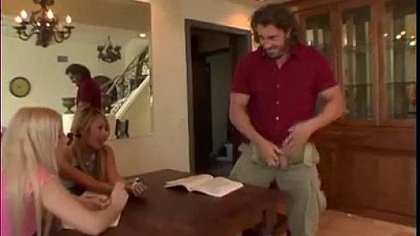 Nonton Threesome Blonde Anal thumbnail