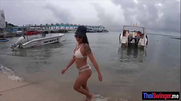 Beach tease and romantic fuck withThai wifey