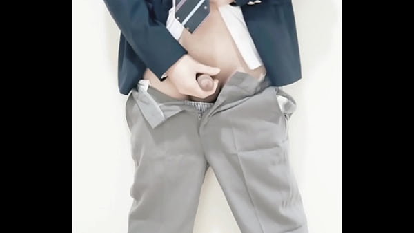 制服のコスプレして射精