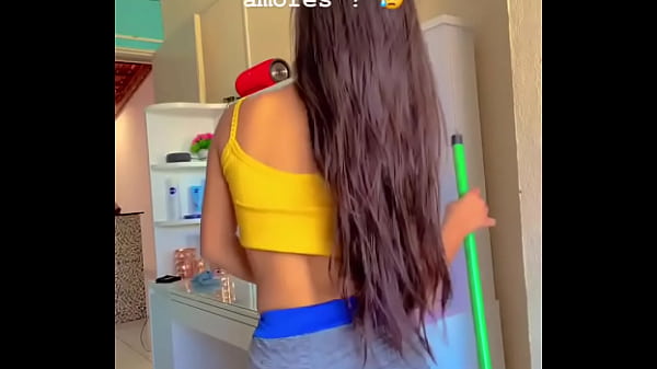 Novinha Dan&ccedil;ando thumbnail